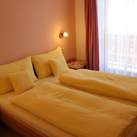 Apartamento Haus Waldruhe San Candido Exterior foto