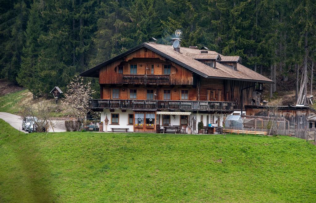 Apartamento Haus Waldruhe San Candido Exterior foto