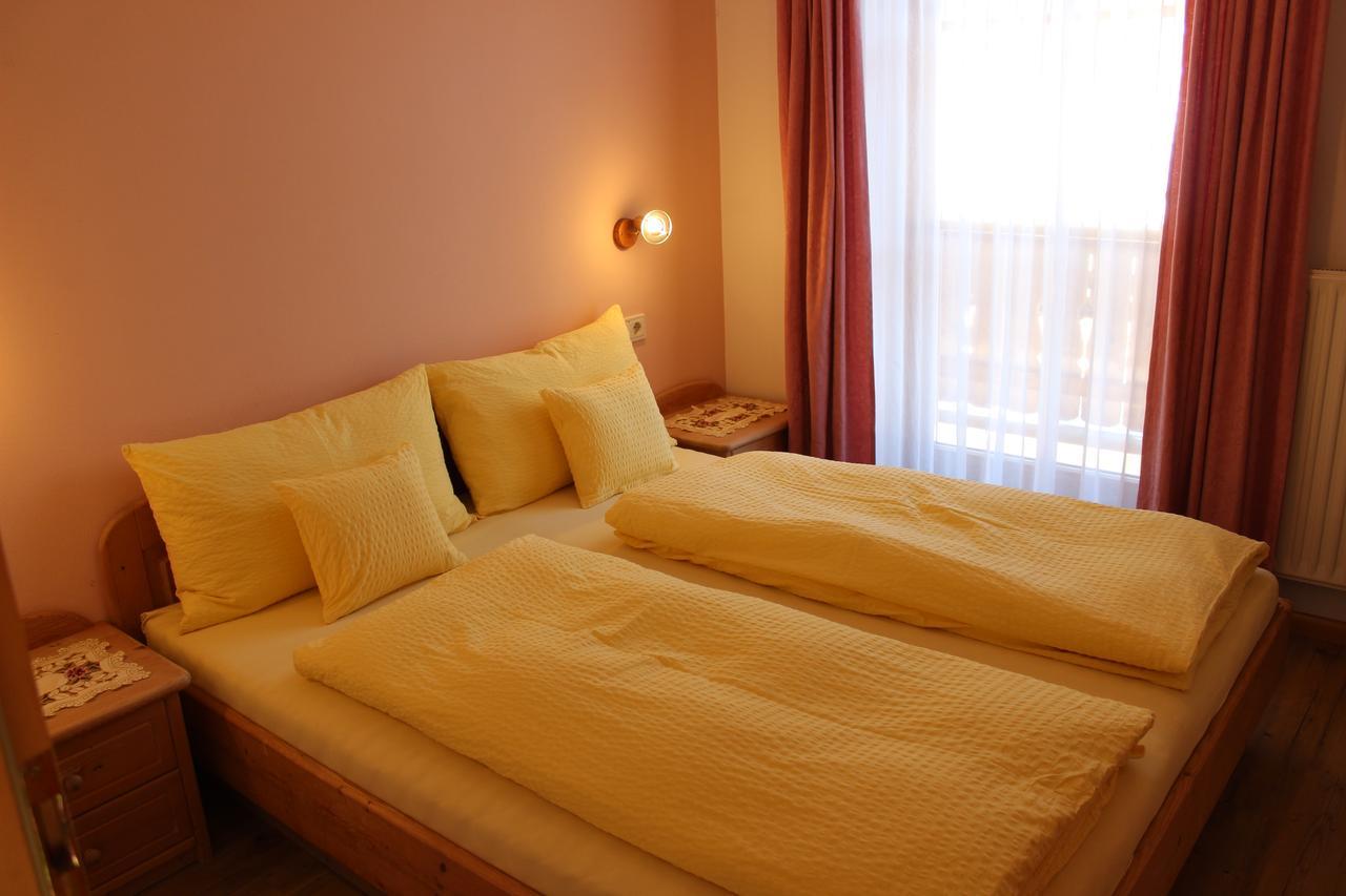 Apartamento Haus Waldruhe San Candido Exterior foto